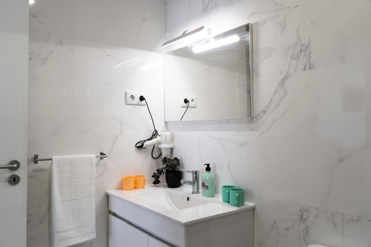 Almada Downtown 203 Apartment Porto Luaran gambar
